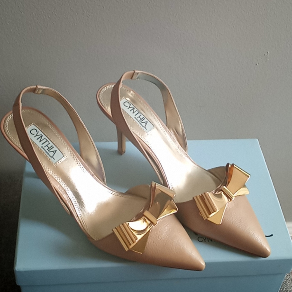 Women's shoes 2in heels